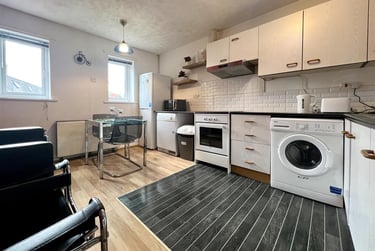 2 bed flat, Blackfriars Court, Newcastle Upon Tyne, Newcastle, NE14XB - Image 6